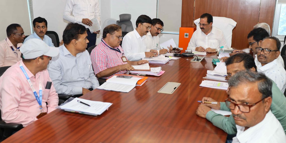 मदत-व-पुनर्वसन-आपत्ती-व्यवस्थापन-मंत्री-अनिल-पाटील-यांच्या-अध्यक्षतेखाली-बैठक-2-1140x570