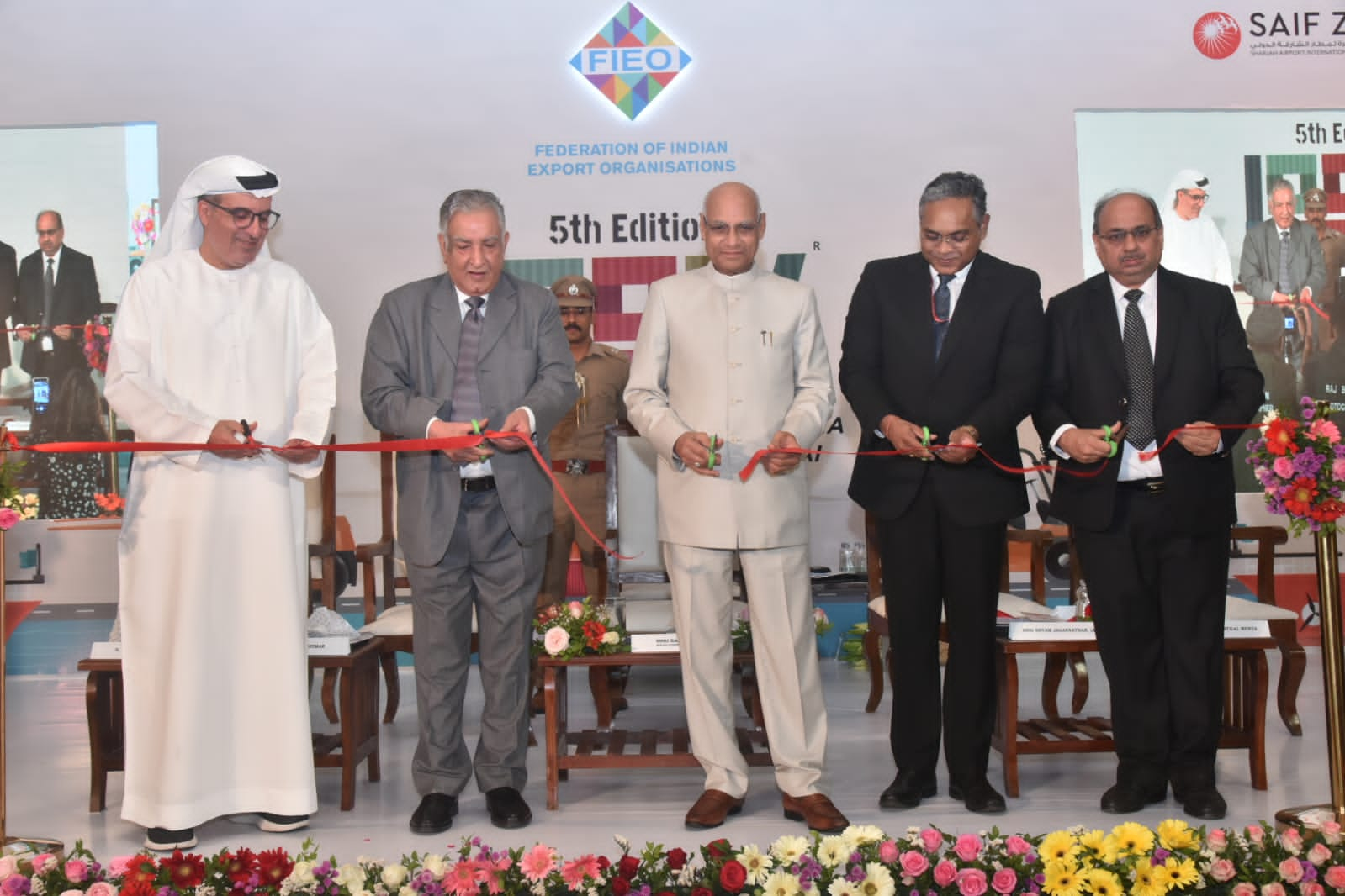 Maharashtra-Governor-Ramesh-Bais-inaugurated-the-5th-edition-of-LOGIX-INDIA-2024-the-international-flagship-logistics-1