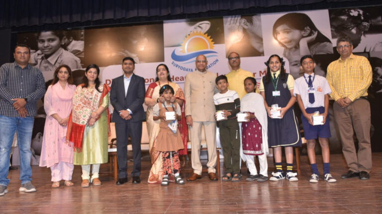 मा.राज्यपाल-फोटो