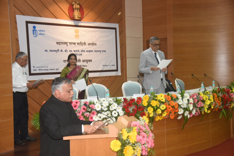 राज्य-माहिती-आयुक्त-यांचा-शपथविधी-3