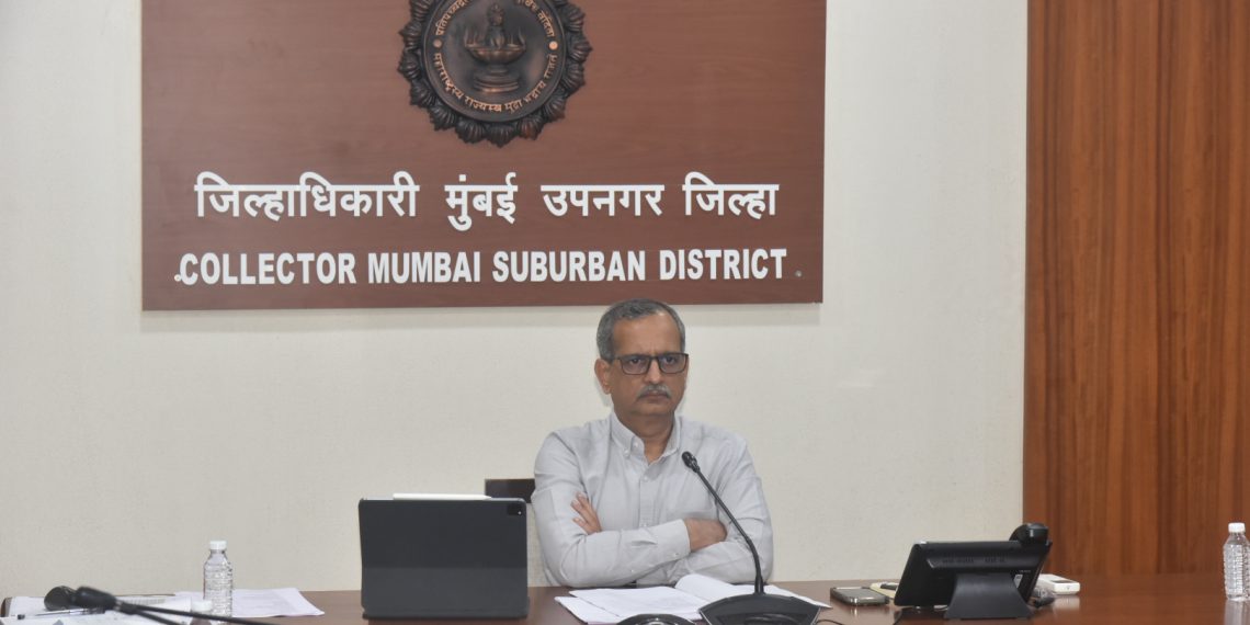 लोकसभा-निवडणुकीच्या-पार्श्वभूमीवर-जिल्हाधिकारी-कार्यालयात-पत्रकार-परिषदेचे-आयोजन-2-1140x570 (1)