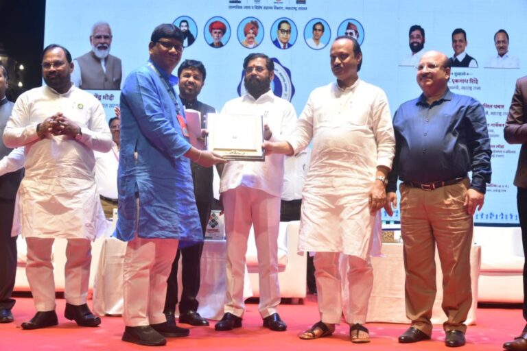 सामाजिक-न्याय-व-विशेष-सहाय्य-विभाग-पुरस्कार-वितरण-सोहळा-1-1140x760