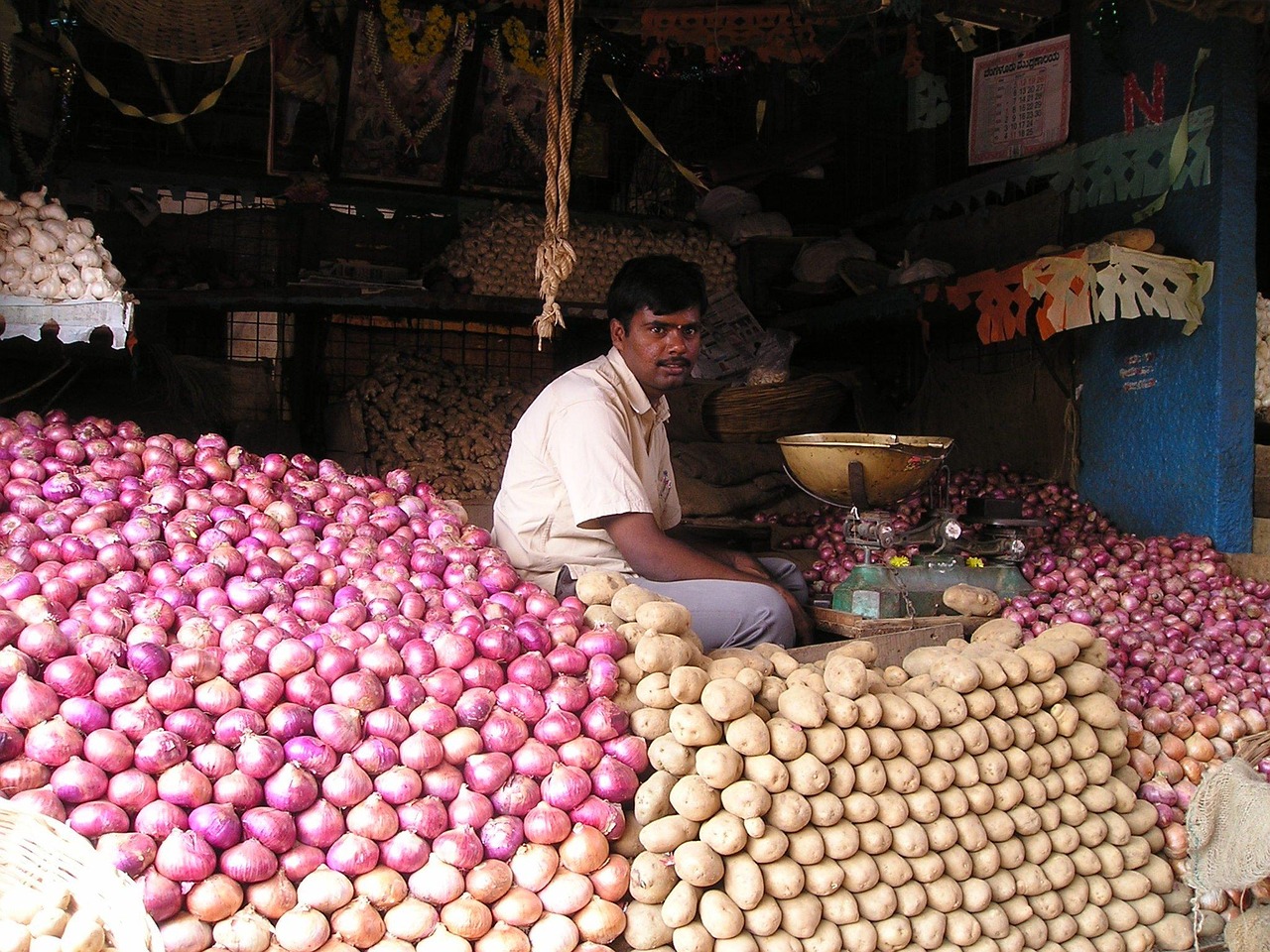 Onion Potato Seller