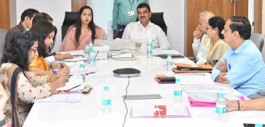 रायगड-जिल्ह्यातील-दिवेआगर-येथे-नव्याने-सुपारी-संशोधन-केंद्र-सुरू-करणे-या-विषयाबाबत-बैठक-1-877x420