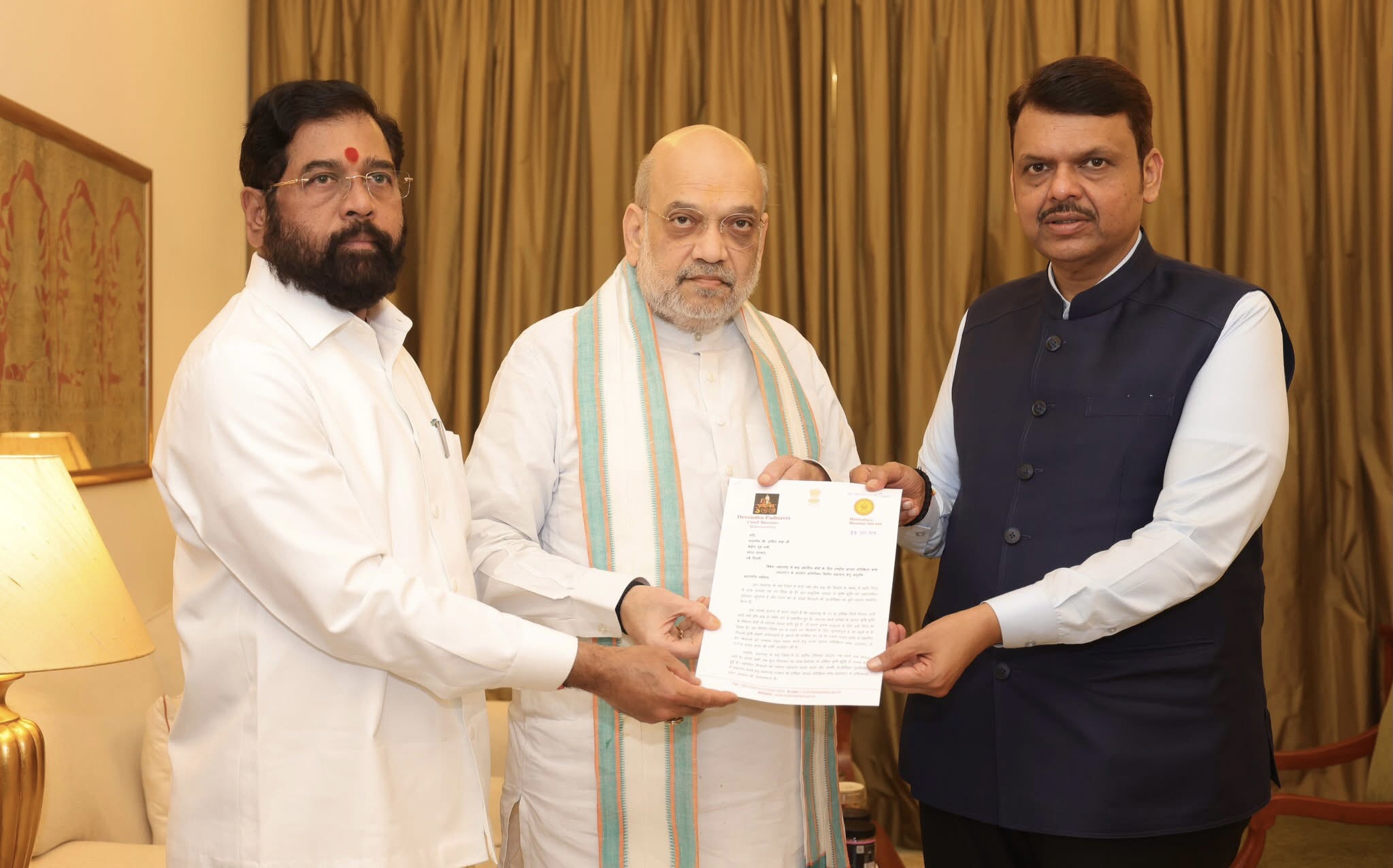 EDA74CCD-572F-4245-BF03-9DFB19E26895