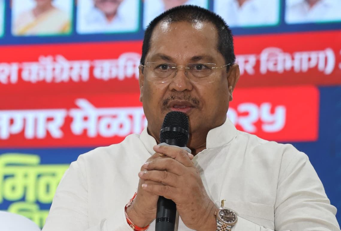 Vijay Wadettivar with Mic