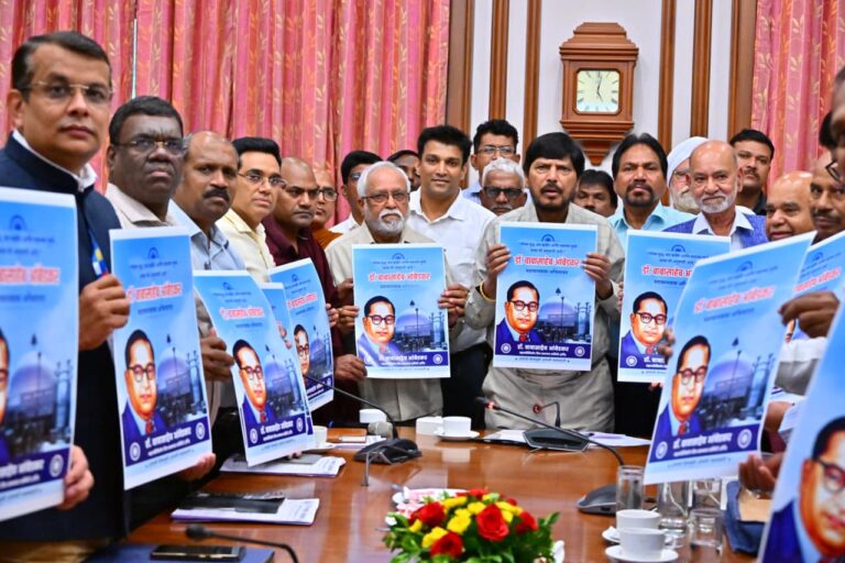 महापरिनिर्वाण-दिनाच्या-पूर्वतयारीबाबत-आढावा-1