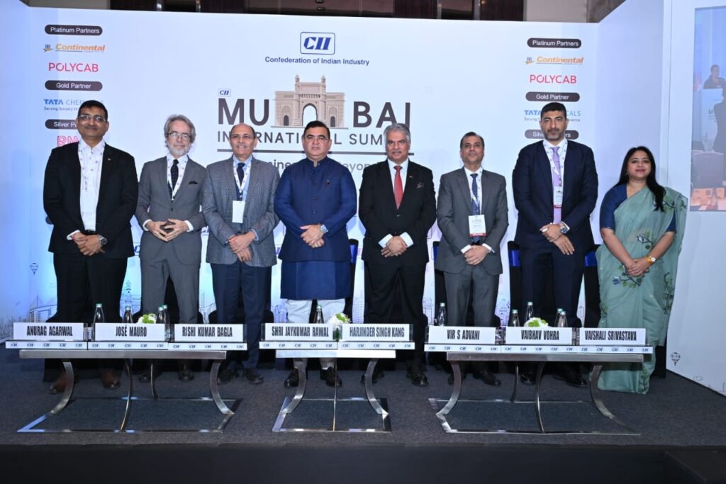 CII-च्या-आंतरराष्ट्रीय-शिखर-परिषदेत-मंत्री-जयकुमार-रावल-2-1024x683