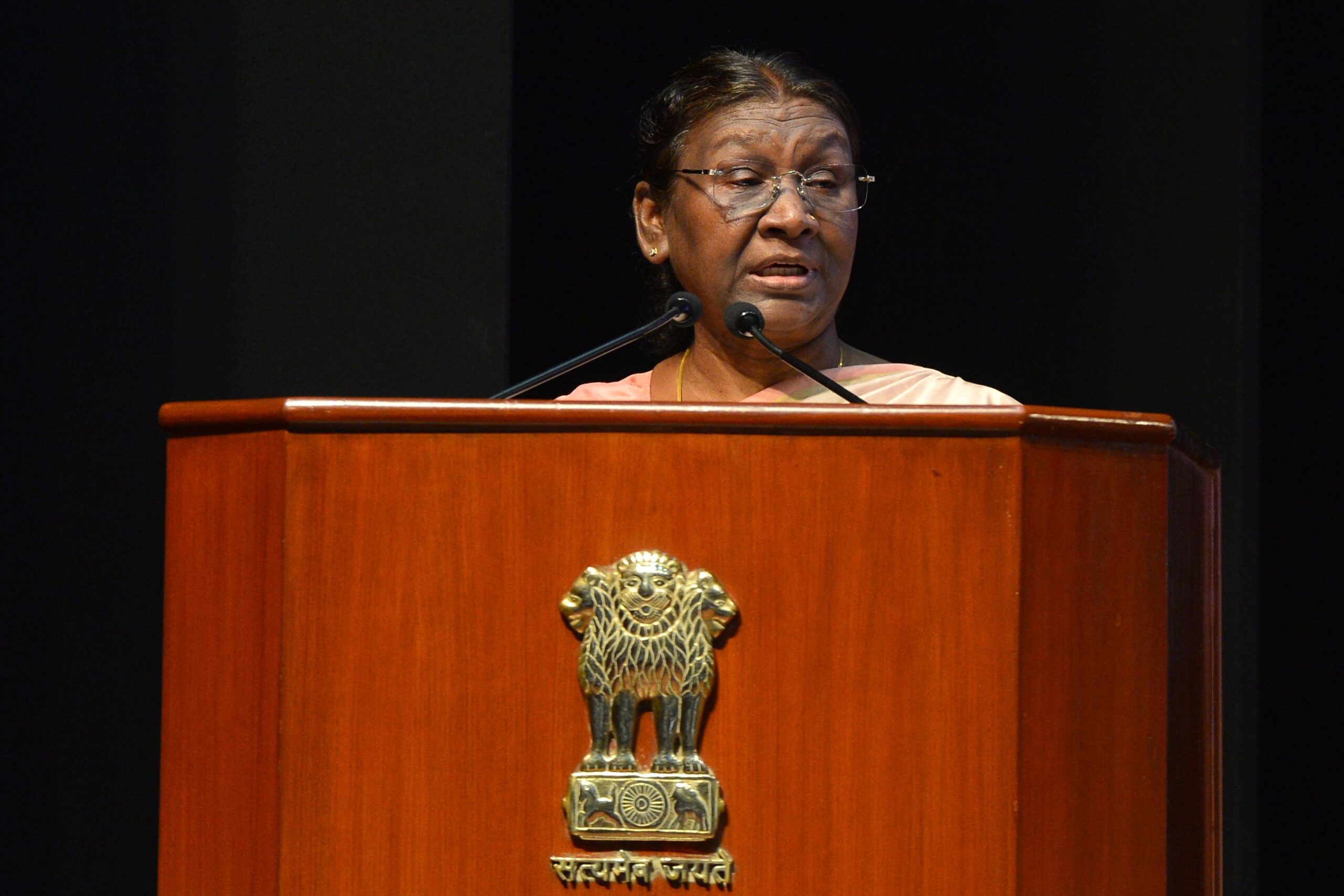 Droupadi Murmu Speech with Ashok Stambh-min