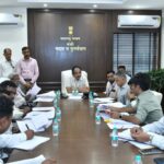 कोयना-प्रकल्पग्रस्तांच्या-प्रलंबित-प्रश्नांवर-मार्ग-काढण्यासाठी-बैठक-1024x683 (1)