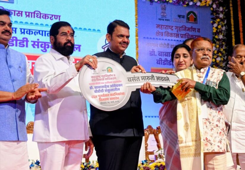 नायगाव-बीडीडी-चाळ-पुनर्विकास-प्रकल्पातील-८६४-पुनर्वसन-सदनिकांचे-वितरण-4-1024x682