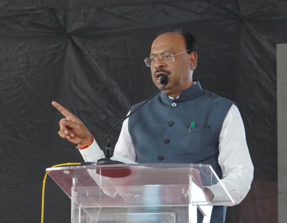 महसूल-मंत्री-चंद्रशेखर-बावनकुळे